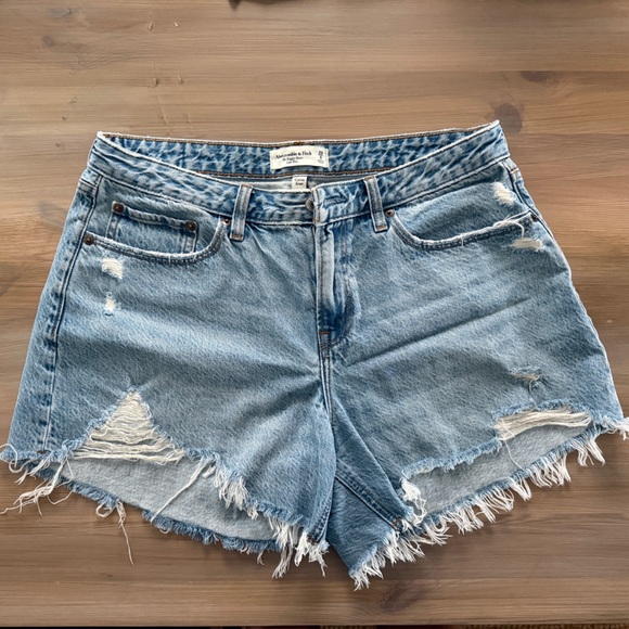 Abercrombie & Fitch Pants - Abercrombie Low Rise Short